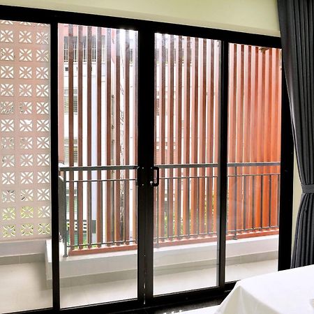Era Apartment Xuan Thuy Hanoi Bagian luar foto