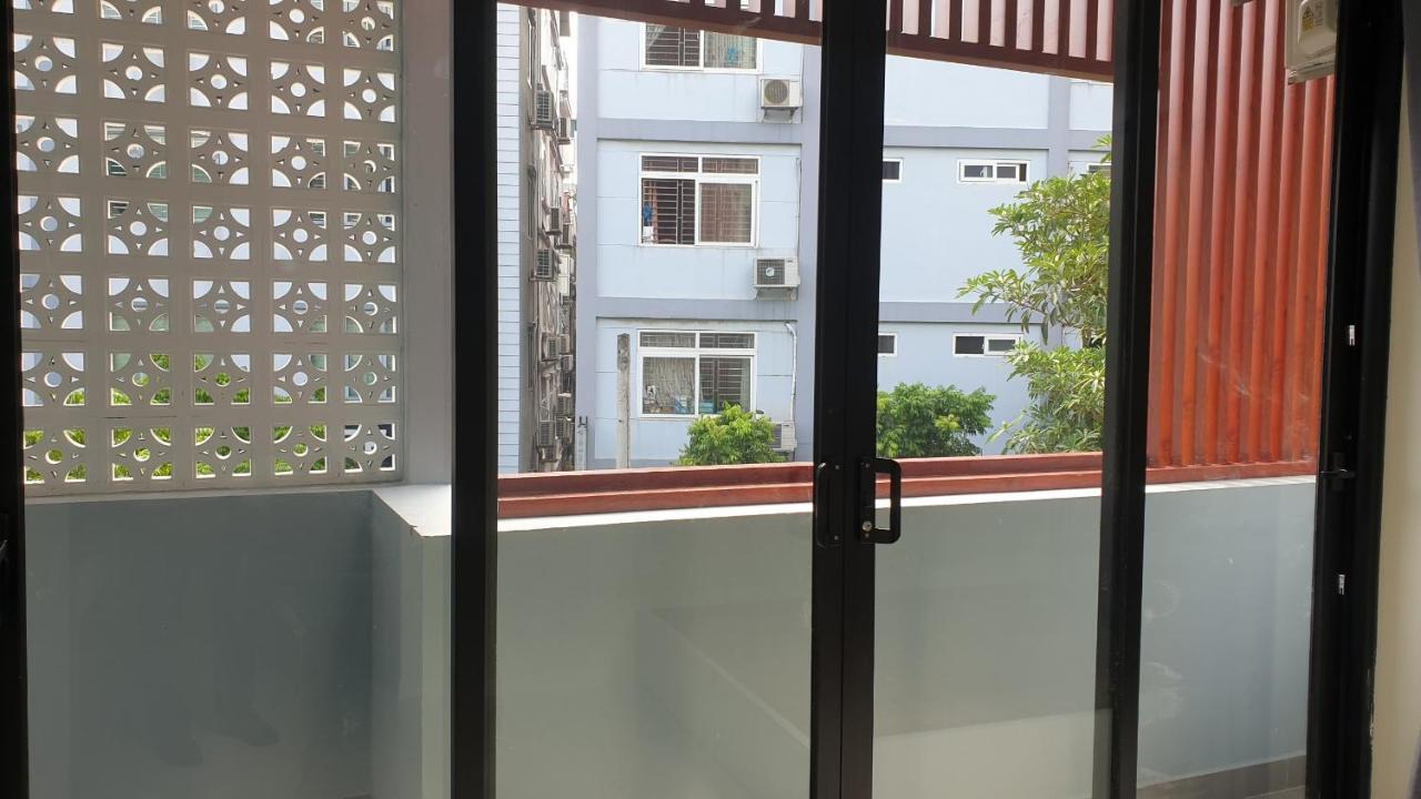 Era Apartment Xuan Thuy Hanoi Bagian luar foto