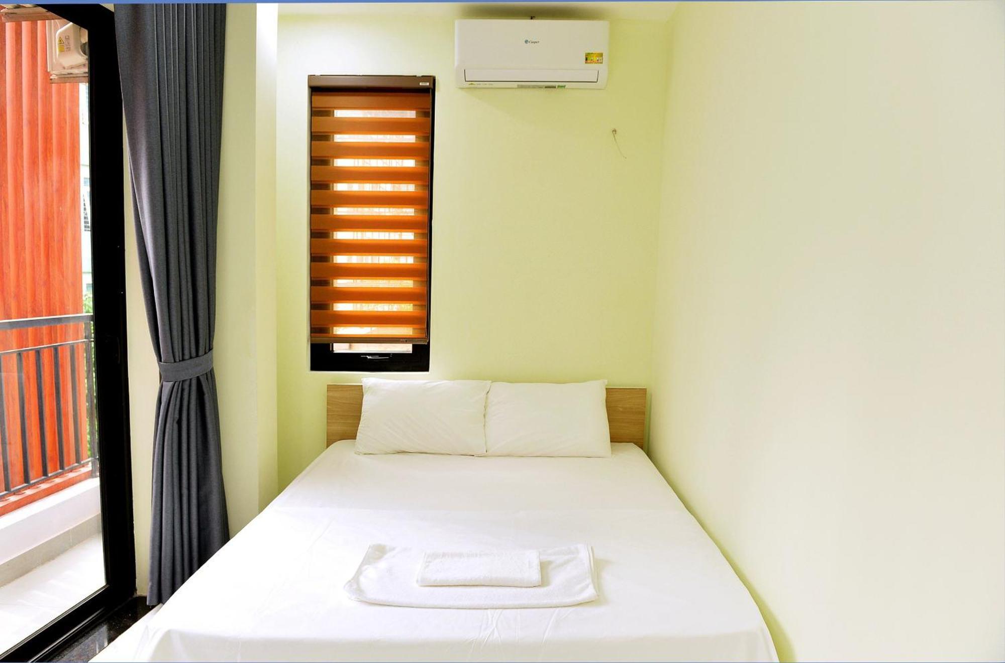 Era Apartment Xuan Thuy Hanoi Bagian luar foto
