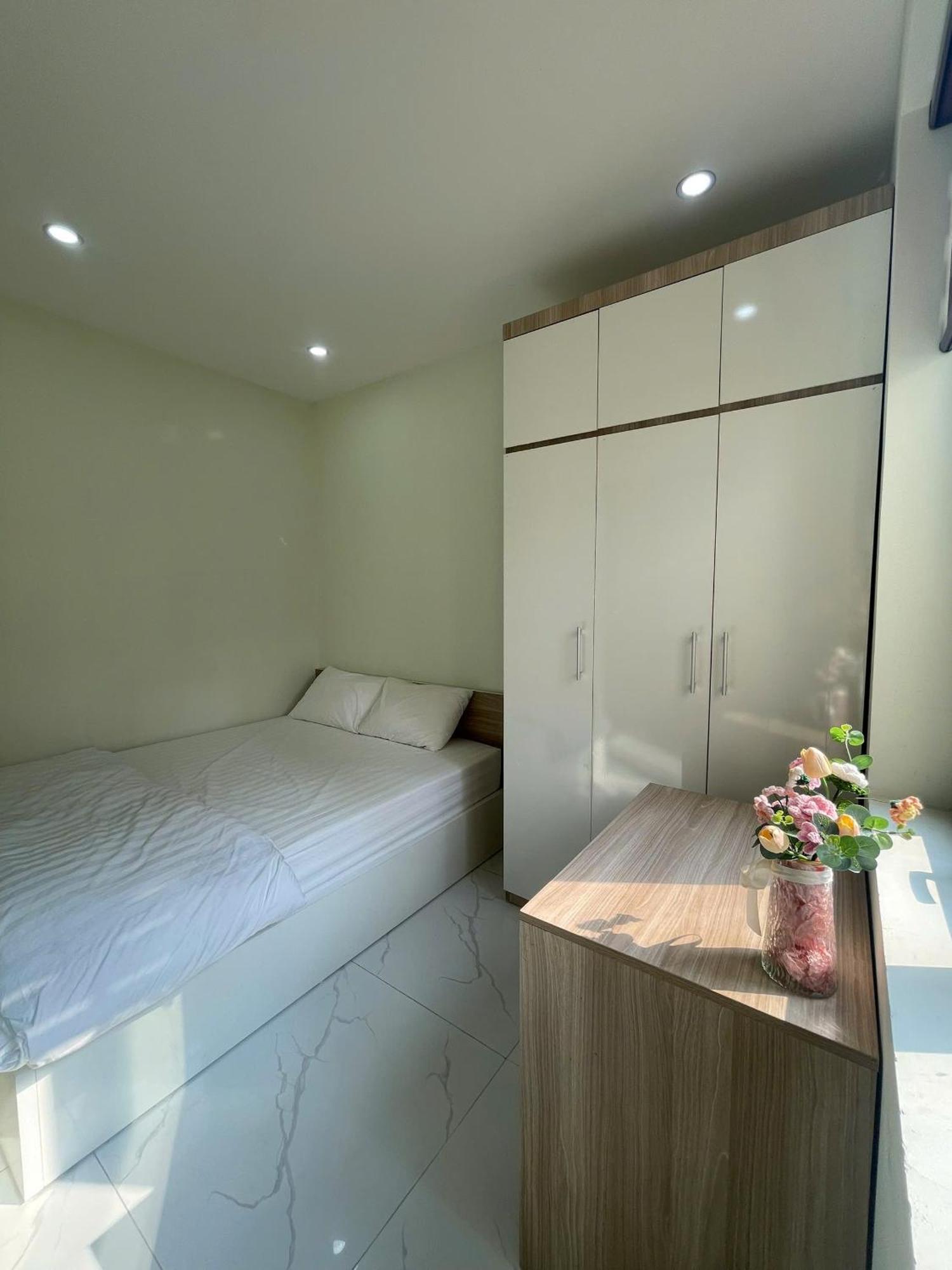 Era Apartment Xuan Thuy Hanoi Bagian luar foto