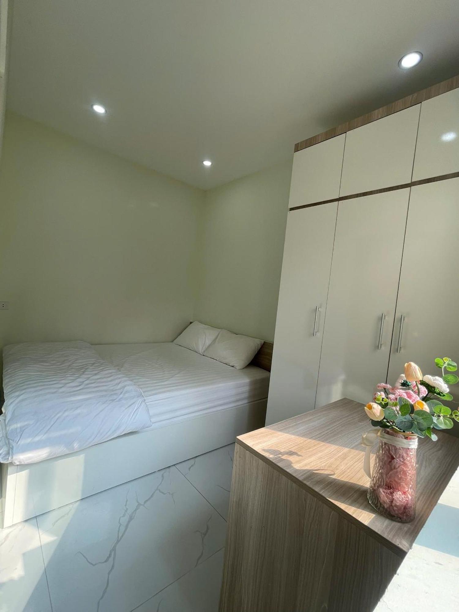 Era Apartment Xuan Thuy Hanoi Bagian luar foto