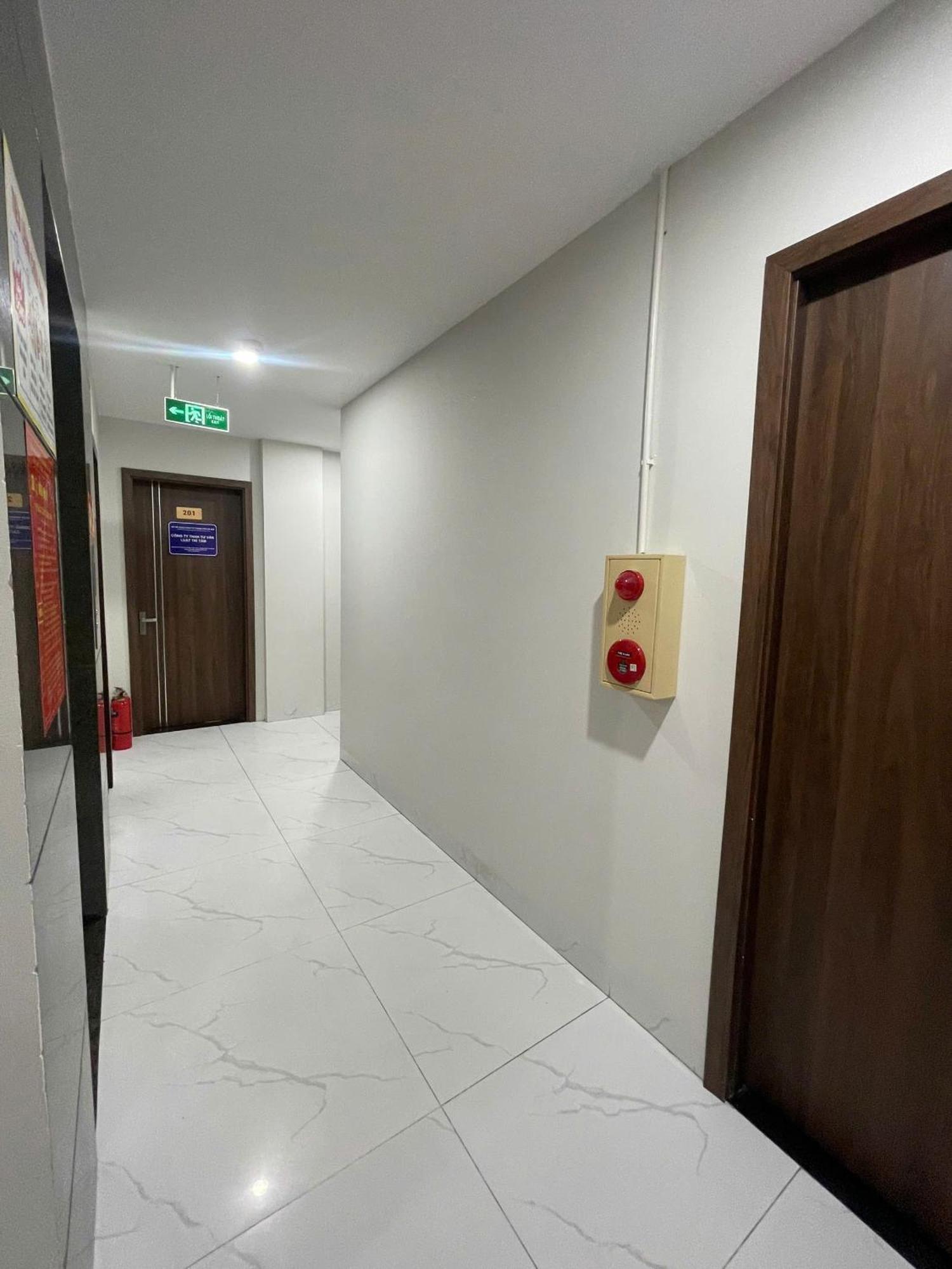 Era Apartment Xuan Thuy Hanoi Bagian luar foto