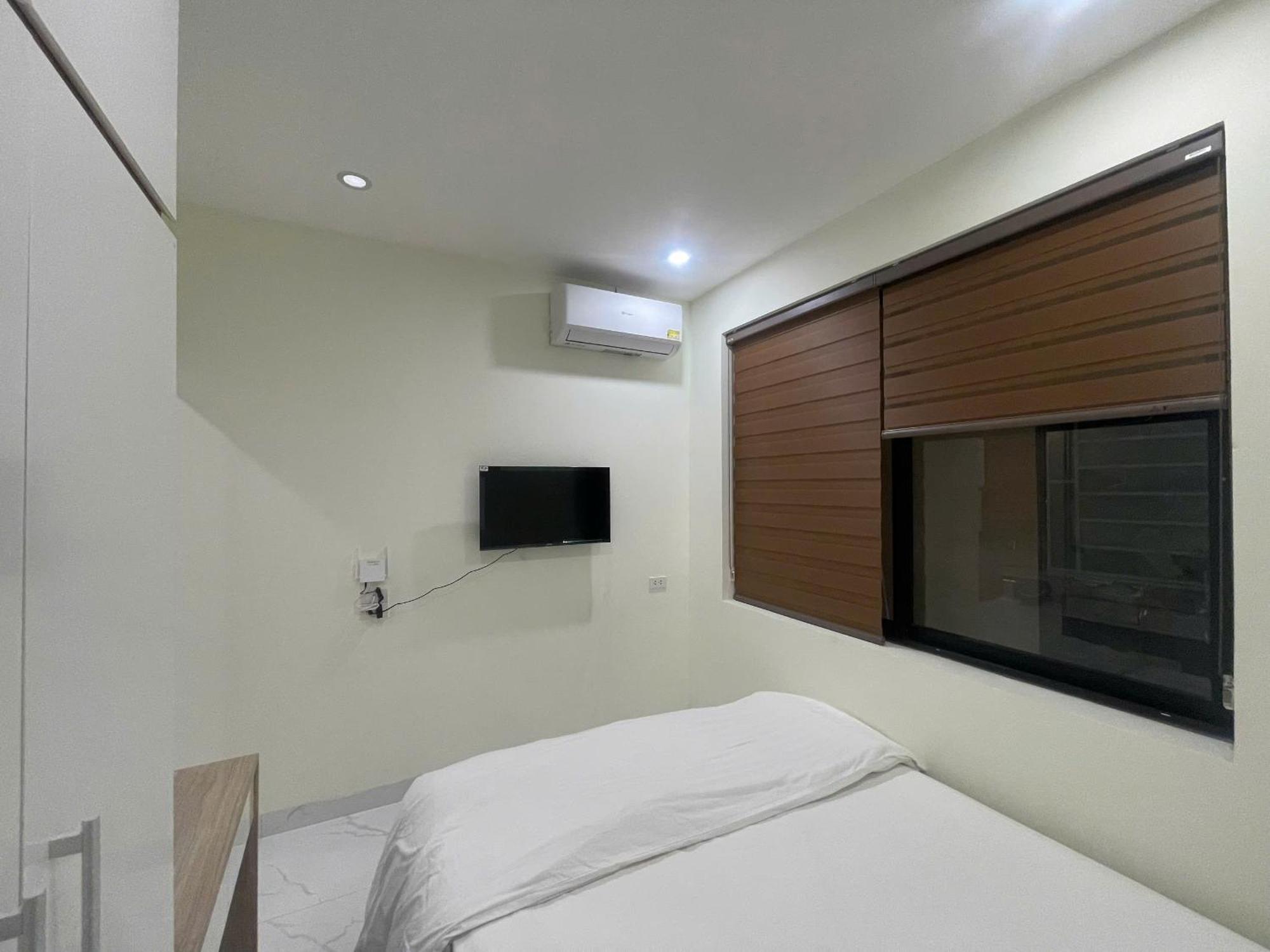 Era Apartment Xuan Thuy Hanoi Bagian luar foto